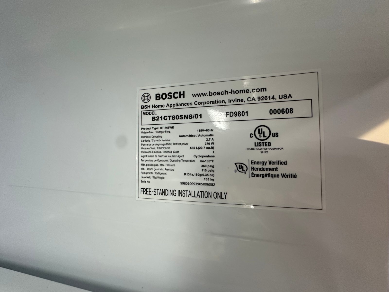 Bosch rating plate inside the refrigerator showing model B21CT80SNS/01 and FD 9801
