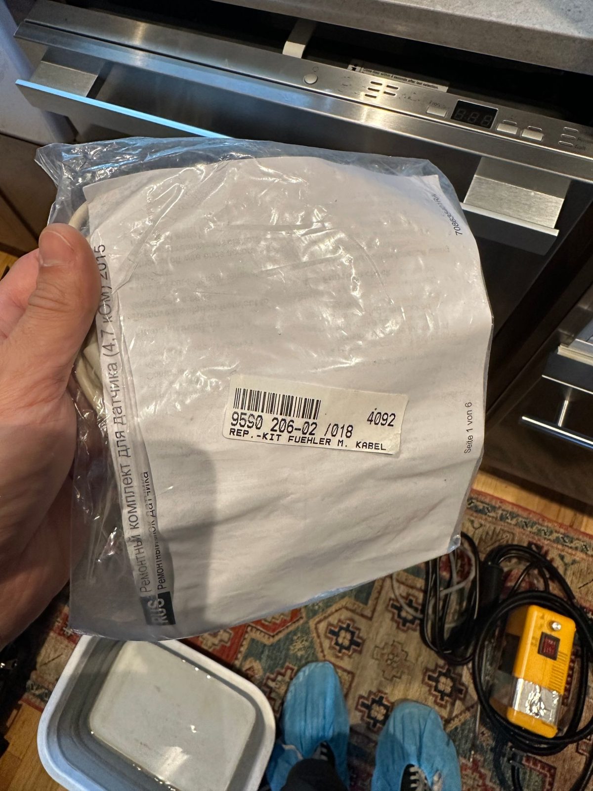 Liebherr sensor repair kit 9590 206-02, a 4.7 kilohm sensor with cable, still in its bag