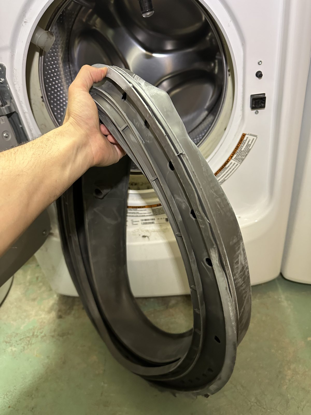Front-load washer door boot seal replacement